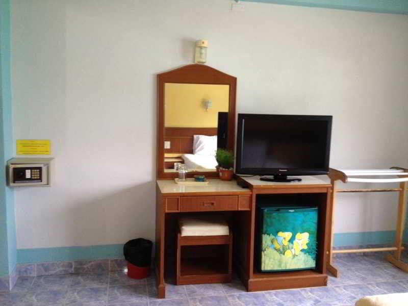 J Apartment Ao Nang Exterior photo