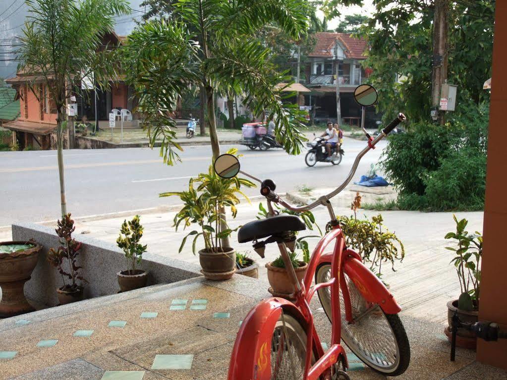 J Apartment Ao Nang Exterior photo
